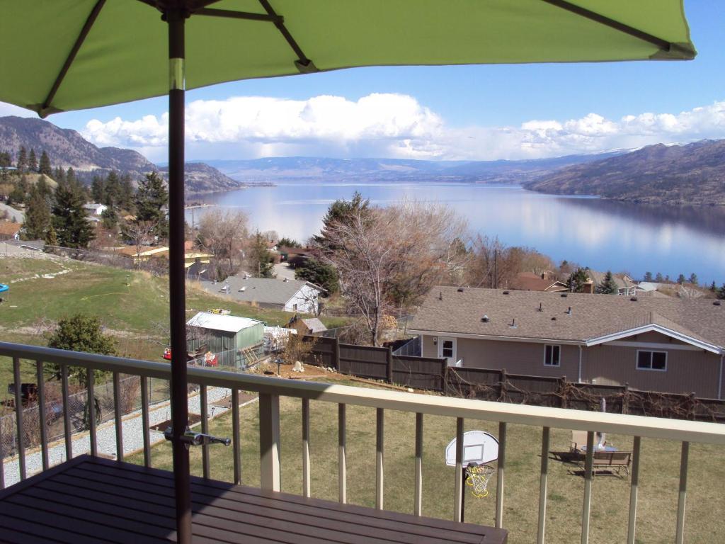 A Day'S Dream B&B Peachland Exterior photo